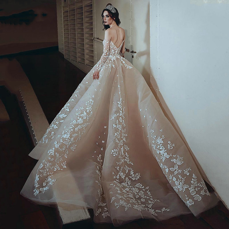 Princess Ball Wedding Dresses Long Sleeves Sweetheart Strapless Sequins Appliques Lace or Length Bridal Gown Vintage Plus Size robes de soiree
