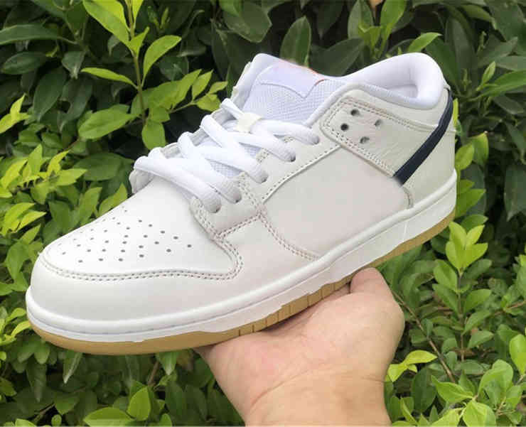 Shoes Sb Low Orange Label Men 1s Dunks White Navy-gum Sneakers Mens Womens Runner Trainers Designers, Bubble wrap packaging
Shoes Sb Low Orange Label Men 1s Dunks White Navy-gum Sneakers Mens Womens Runner Trainers Designers, Bubble wrap packaging