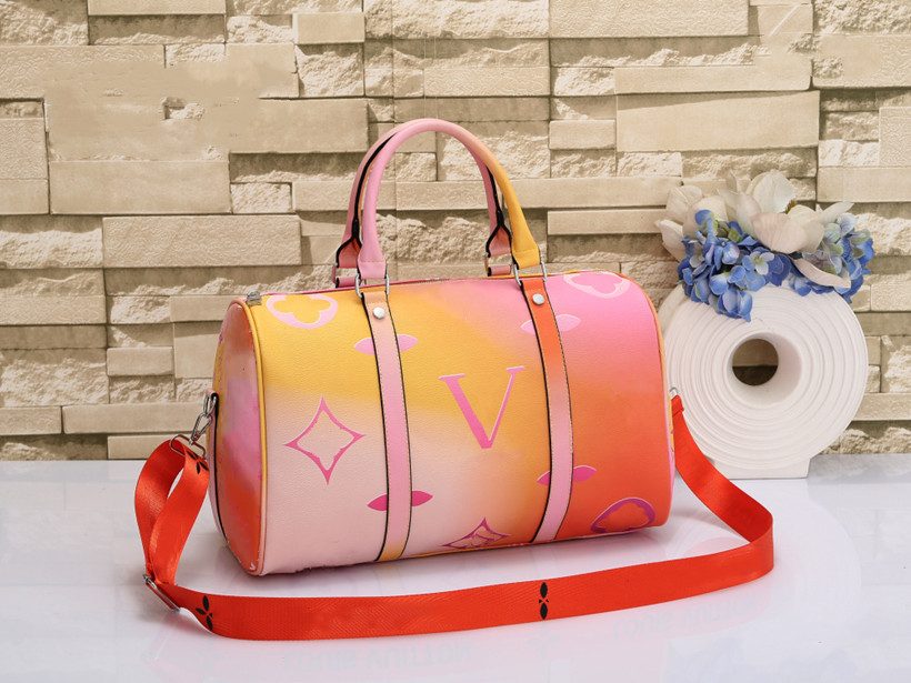Luxurys Designer Duffel Bags Gradient Speedy BANDOULIERE 45 CM Women Travel Bag Fashion Men Classic Leather Sport Outdoor Packs Soft Sided Suitcase Luggage Set V, 45x26x19cm
Luxurys Designer Duffel Bags Gradient Speedy BANDOULIERE 45 CM Women Travel Bag Fashion Men Classic Leather Sport Outdoor Packs Soft Sided Suitcase Luggage Set V, 45x26x19cm