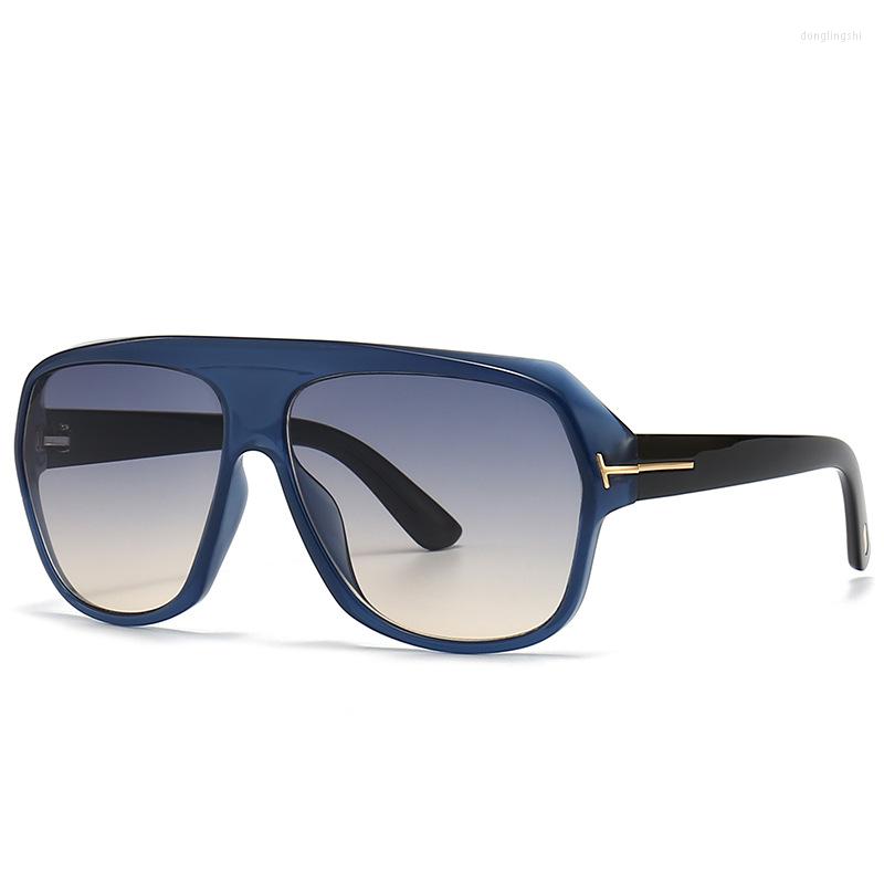 Sunglasses Europe And The United States Fashion Sunscreen T Men's Women's Sunshade Trend High-end WomSunglasses
Sunglasses Europe And The United States Fashion Sunscreen T Men's Women's Sunshade Trend High-end WomSunglasses