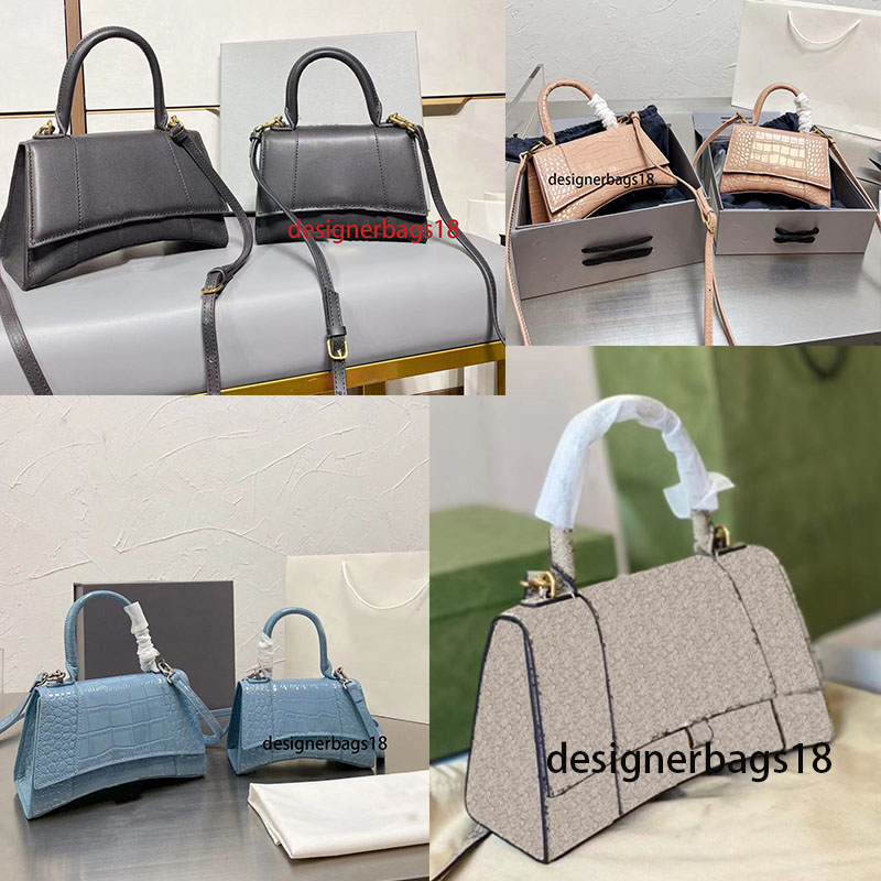 2022 Hot Lady shopping Bags Fashion Handbags Women Totes Shoulder Top quality Cross Body Half Moon Luxury Genuine Leather Classic Retro Purse wallets handle square, Pay for freight
2022 Hot Lady shopping Bags Fashion Handbags Women Totes Shoulder Top quality Cross Body Half Moon Luxury Genuine Leather Classic Retro Purse wallets handle square, Pay for freight