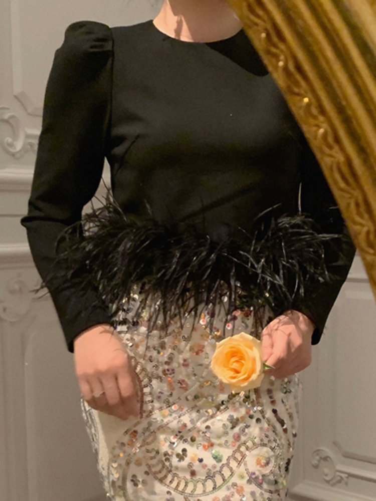 TWOTWINSTYLE Casual Plain T Shirt For Women Round Neck Loose Long Sleeve Patchwork Feathers Pullovers Female Spring Clothes 220321