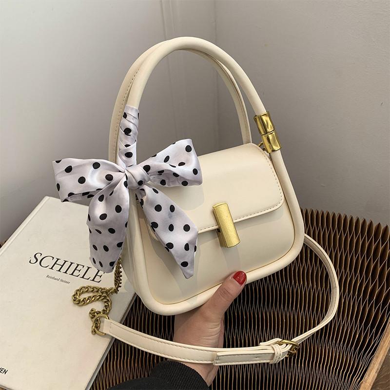 Evening Bags Scarves Design Small Simple PU Leather Shoulder Crossbody Bag For Women 2022 Summer Handbags And Purses Travel Totes, Beige
Evening Bags Scarves Design Small Simple PU Leather Shoulder Crossbody Bag For Women 2022 Summer Handbags And Purses Travel Totes, Beige