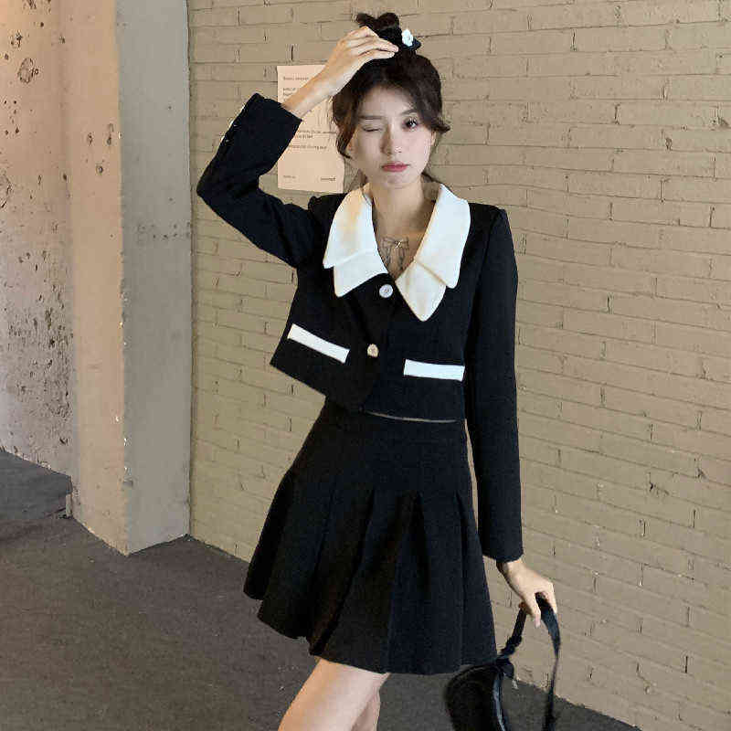 Spring Two Piece Set Women Full Sleeve Short Contrast Color Jacket High Waist Pleated Mini Skirt Fits Elegant 2Piece J220813
Spring Two Piece Set Women Full Sleeve Short Contrast Color Jacket High Waist Pleated Mini Skirt Fits Elegant 2Piece J220813