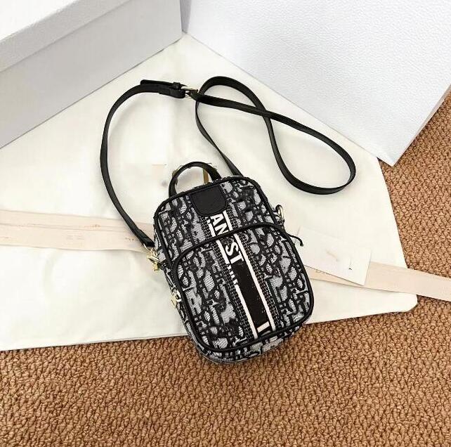 mini Genuine Leather soft women's Shoulder Bags Totes handbag Cross Body Cosmetic Bag cell phone pocket Wallets Coin Purses Black flower brown plaid L2455-2, Shipping difference
mini Genuine Leather soft women's Shoulder Bags Totes handbag Cross Body Cosmetic Bag cell phone pocket Wallets Coin Purses Black flower brown plaid L2455-2, Shipping difference