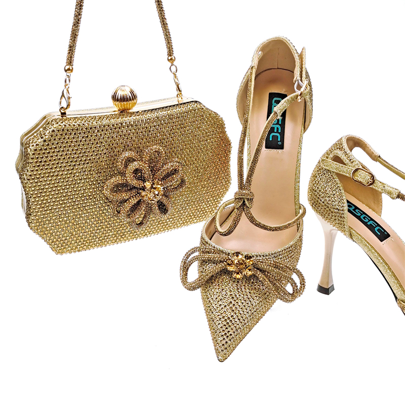 QSGFC 2022 Newest High designer Heel 9CM Party Ladies Shoes and Bag Set Full Diamond Butterfly Design Black Color Cross Binding Strap Design Buckle Nubuck, Clear
QSGFC 2022 Newest High designer Heel 9CM Party Ladies Shoes and Bag Set Full Diamond Butterfly Design Black Color Cross Binding Strap Design Buckle Nubuck, Clear