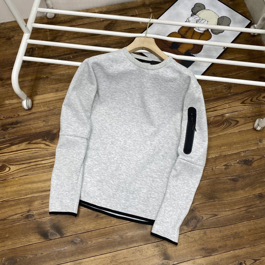 2022 designer men hoodie hoodies pullovert long sleeve Arm zipper round neck sweater loose causal hoody crewneck zip mens women gray black asian size I461#, I need look other product
2022 designer men hoodie hoodies pullovert long sleeve Arm zipper round neck sweater loose causal hoody crewneck zip mens women gray black asian size I461#, I need look other product