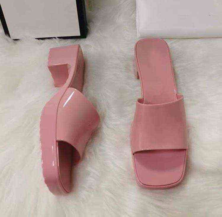 High Quality women Summer Rubber Sandals Beach Slide Fashion Scuffs Slippers Indoor Shoes Size EUR 36-41 With Box 21
High Quality women Summer Rubber Sandals Beach Slide Fashion Scuffs Slippers Indoor Shoes Size EUR 36-41 With Box 21