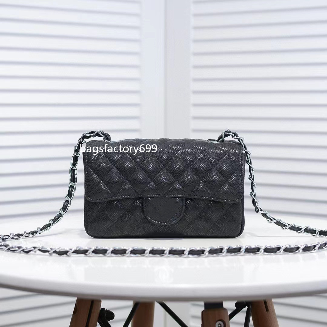 7A 2022 female luxury fashion designer bag bags of black caviar sheepskin leather chain women channel 20 cm flap shoulder crossbody bag with high quality growling, Caviar silver chain
7A 2022 female luxury fashion designer bag bags of black caviar sheepskin leather chain women channel 20 cm flap shoulder crossbody bag with high quality growling, Caviar silver chain