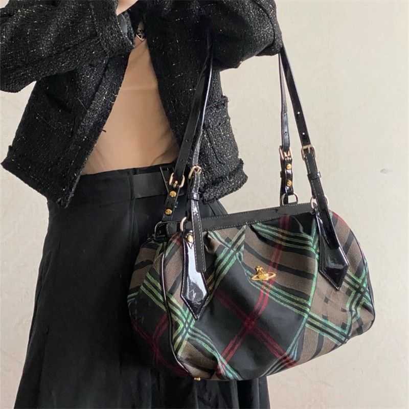 Western empress dowager Vivian medieval bags underarm bag women's advanced feeling 2022 new fashion Saturn bowling handbag tote bag, Black
Western empress dowager Vivian medieval bags underarm bag women's advanced feeling 2022 new fashion Saturn bowling handbag tote bag, Black