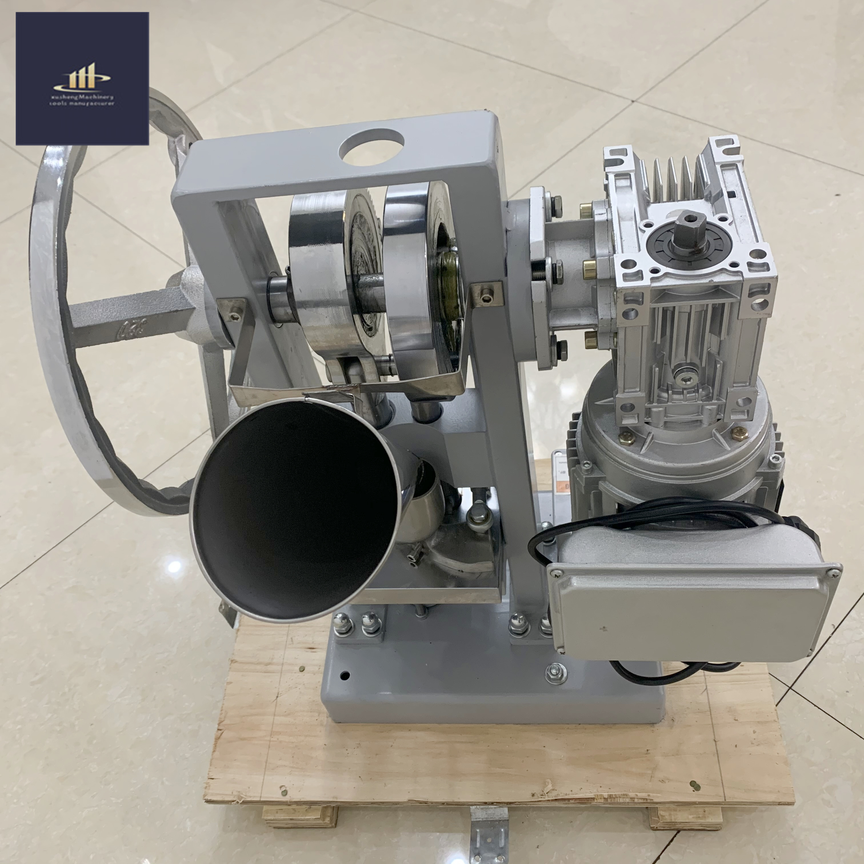 TDP-5 full-automatic Candy Tablet Die Press Machinee Tools Industrial Supplies Stamp DIE Machine
TDP-5 full-automatic Candy Tablet Die Press Machinee Tools Industrial Supplies Stamp DIE Machine