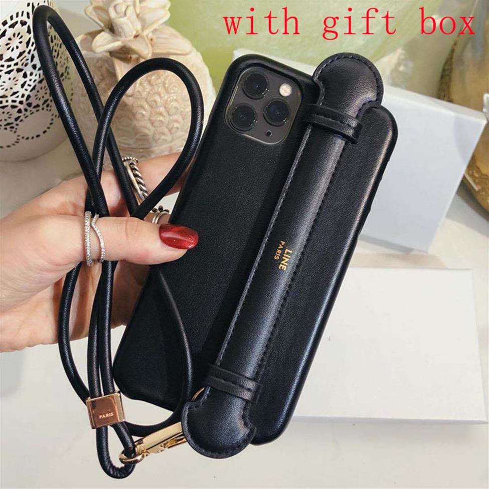 Luxury Designers Wrist Strap Lanyard Bag Leather Case For IPhone 11 12 13 Pro Pro max Xr X xs 7 8 plus Wristband Cover With Gift B186B, Black no box
Luxury Designers Wrist Strap Lanyard Bag Leather Case For IPhone 11 12 13 Pro Pro max Xr X xs 7 8 plus Wristband Cover With Gift B186B, Black no box