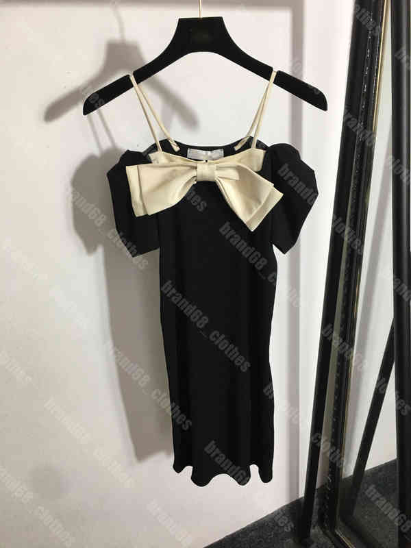 22ss designer women dresses party evening summer fashion one shoulder dress sexy slim fit sleeveless midi skirt letter logo d..or brand female Apparel
22ss designer women dresses party evening summer fashion one shoulder dress sexy slim fit sleeveless midi skirt letter logo d..or brand female Apparel