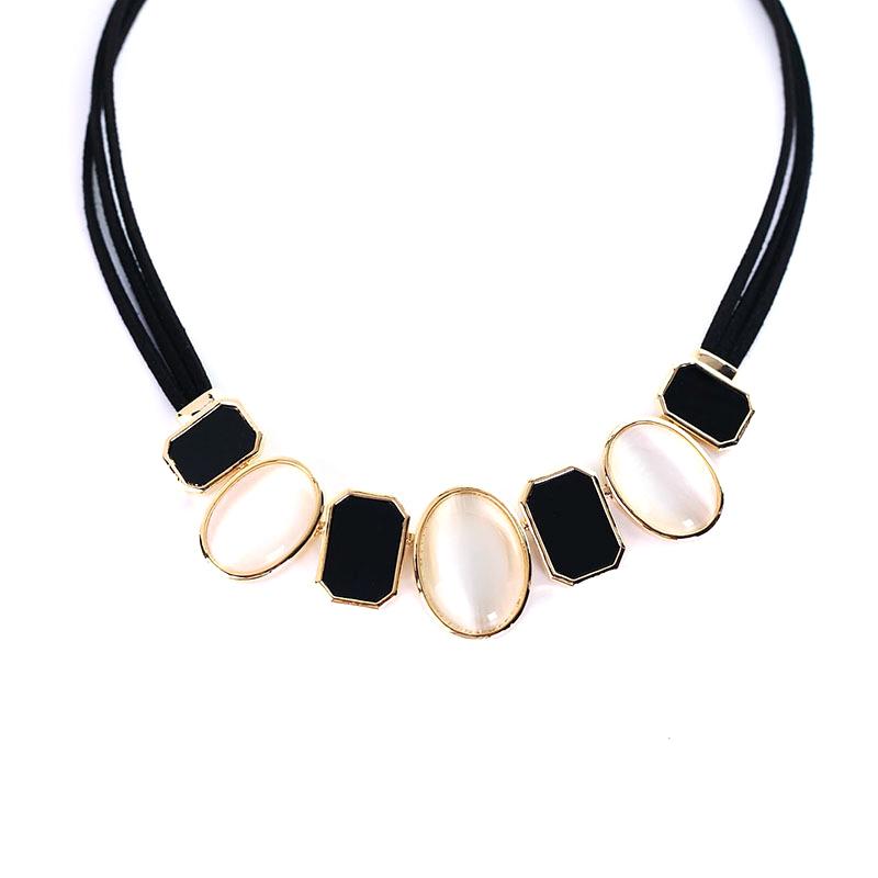 Chokers High Quality Ladies Temperament Black And White Crystal Leather Rope Necklace Korean Fashion Charm Elegant Jewelry Girl
Chokers High Quality Ladies Temperament Black And White Crystal Leather Rope Necklace Korean Fashion Charm Elegant Jewelry Girl