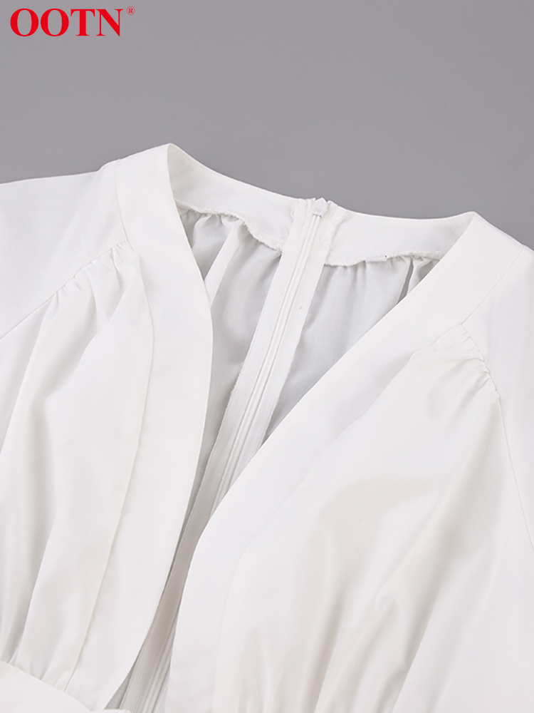 OOTN Sexy Cotton Hollow Out White Dresses Summer Elegant Bow Puff Sleeve Mini Dress Deep V-Neck Pleated Women Dress Casual 220511