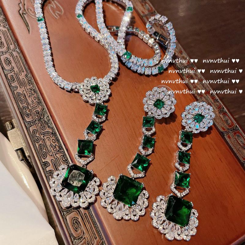 Earrings & Necklace Stainless Steel Sexy Fashion Nova Jewelry Sets Gifts For Original Women Chain Long Hanging Retro Pendants And NecklacesE, As pic
Earrings & Necklace Stainless Steel Sexy Fashion Nova Jewelry Sets Gifts For Original Women Chain Long Hanging Retro Pendants And NecklacesE, As pic