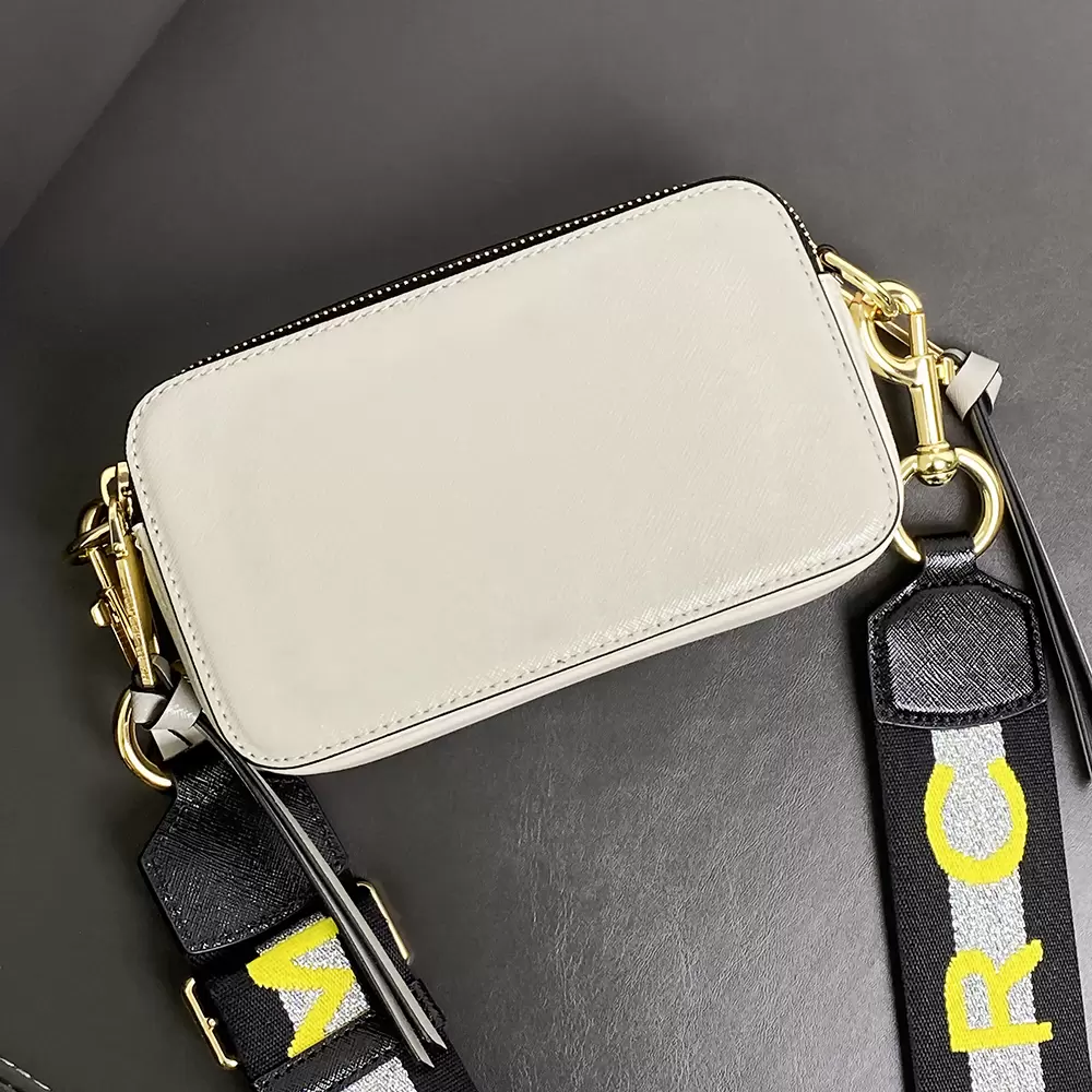Sshoulder Bag Crossbody Bag Ladies Bag 2021 New Snaps Camera Small Luxury Brand High Quality Mini1333883
Sshoulder Bag Crossbody Bag Ladies Bag 2021 New Snaps Camera Small Luxury Brand High Quality Mini1333883