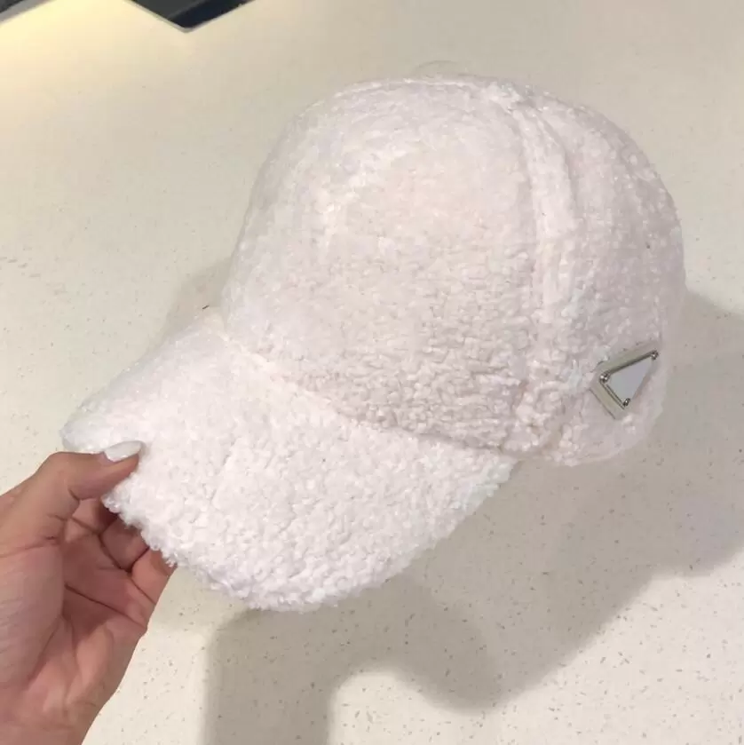 Hip Hop Ball Caps for Mens Women Winter Designer Cashmere Baseball Cap Fashion Street Hat Beanies Warm Furry Hats 6 Colors High Quality2
Hip Hop Ball Caps for Mens Women Winter Designer Cashmere Baseball Cap Fashion Street Hat Beanies Warm Furry Hats 6 Colors High Quality2