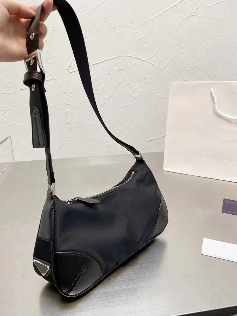 Designer Nylon Hobos handbags shoulder bags Purse graceful Nylon Totes Satchel Cross Body Casual Tote, Black
Designer Nylon Hobos handbags shoulder bags Purse graceful Nylon Totes Satchel Cross Body Casual Tote, Black