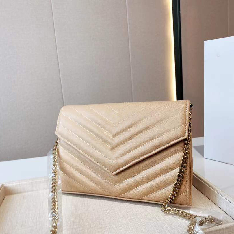 Women Luxurys Designers Bags Shoulder Bags top quality crossbody for Womenes Leather Bag Women handbags messenger backpack, Price difference link
Women Luxurys Designers Bags Shoulder Bags top quality crossbody for Womenes Leather Bag Women handbags messenger backpack, Price difference link