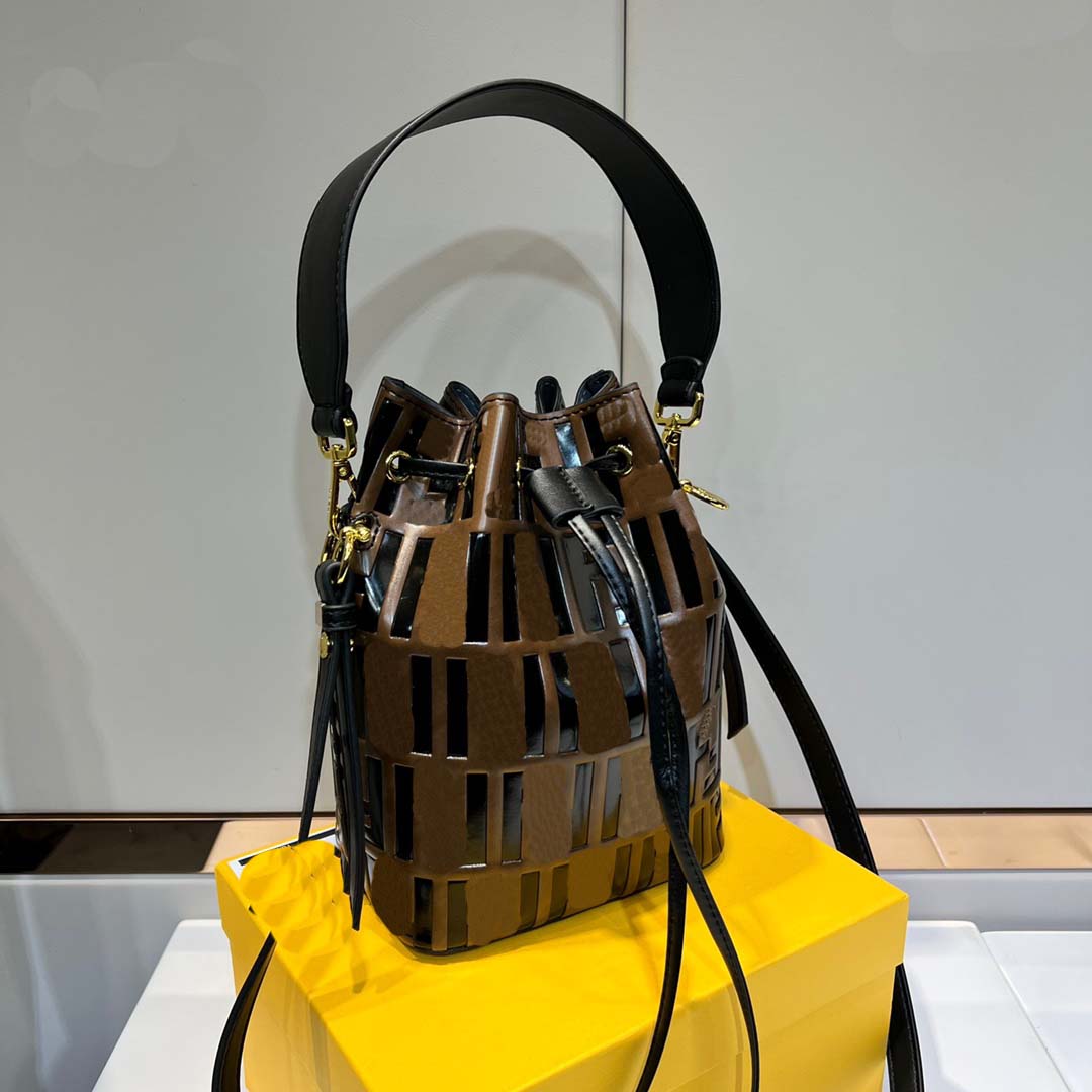 Women's Bucket Bag 2F Brown leather Mini Buckets Bags comes with a drawstring and metal embellished in black hand-painted raised pattern, Box
Women's Bucket Bag 2F Brown leather Mini Buckets Bags comes with a drawstring and metal embellished in black hand-painted raised pattern, Box