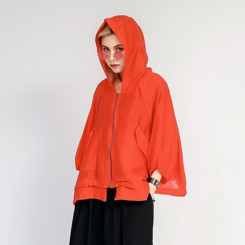 Women's Jackets Johnature 4 Colors Hooded Collar Solid Color Women Summer Loose Batwing Sunscreen Fashion Coats 2022, Black
Women's Jackets Johnature 4 Colors Hooded Collar Solid Color Women Summer Loose Batwing Sunscreen Fashion Coats 2022, Black