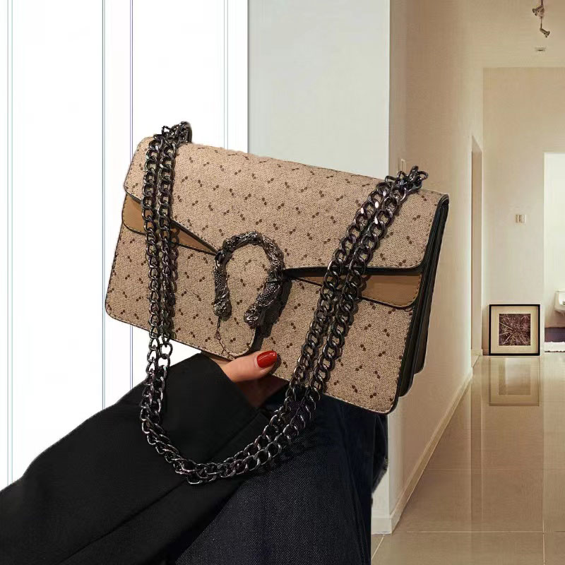 Good Quality women designer Shoulder Crossbody bags Cross body chain bag womens handbag purse, Red
Good Quality women designer Shoulder Crossbody bags Cross body chain bag womens handbag purse, Red