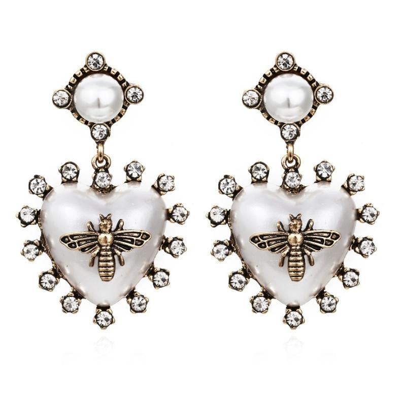 Dangle & Chandelier Retro Baroque Heart-shaped Pearl Bee Earrings Exaggerated Alloy Rhinestone Insect For Women Jewelry WholesaleDangle
Dangle & Chandelier Retro Baroque Heart-shaped Pearl Bee Earrings Exaggerated Alloy Rhinestone Insect For Women Jewelry WholesaleDangle