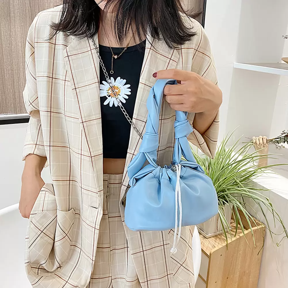Fashion Classic Texture Pleated Shoulder Bucket Bag For Women Casual PU Leather Women Drawstring Crossbody Handbags, Lavender
Fashion Classic Texture Pleated Shoulder Bucket Bag For Women Casual PU Leather Women Drawstring Crossbody Handbags, Lavender