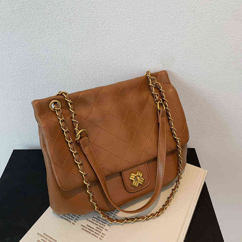 New Soft Leather Texture Small Fragrance Lazy Lingge Large Capacity Fashion Embroidered Thread Single Shoulder Messenge 220615, Beige
New Soft Leather Texture Small Fragrance Lazy Lingge Large Capacity Fashion Embroidered Thread Single Shoulder Messenge 220615, Beige