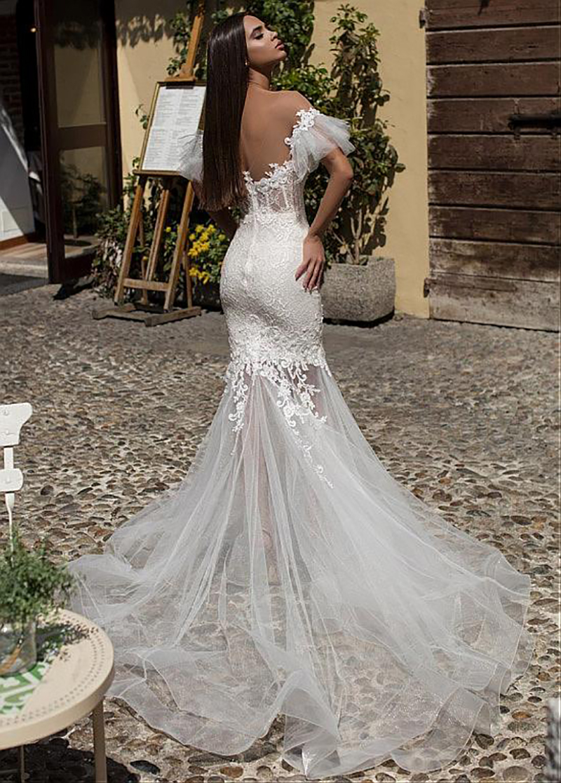 White Mermaid Wedding Dresses Appliques Sleeveless Strapless Off Shoulder Sexy V Neck Lace Ruffles Wedding Gown Sweep Length Detachable Train Bridal B