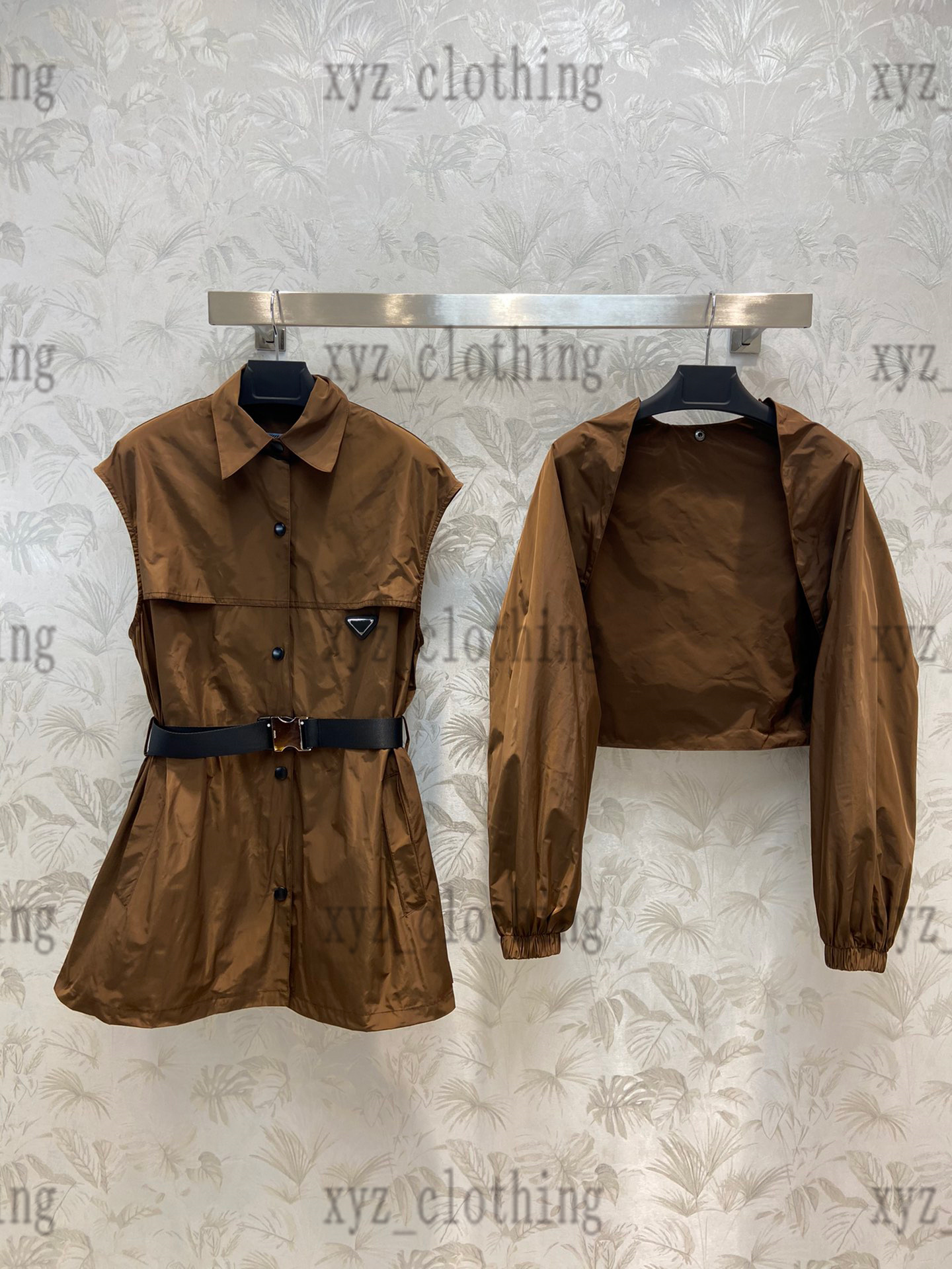 luxury womens casual dresses designer short coat with medium length dress sleeveless skirts brown color water proof design sun protection clothing
luxury womens casual dresses designer short coat with medium length dress sleeveless skirts brown color water proof design sun protection clothing