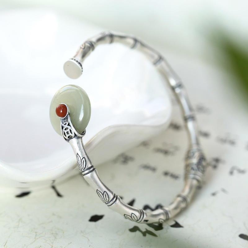 S925 Silver Bracelet Women's Bamboo Elegant Classical Safety Buckle High-end Exquisite Hand Bracelet
S925 Silver Bracelet Women's Bamboo Elegant Classical Safety Buckle High-end Exquisite Hand Bracelet