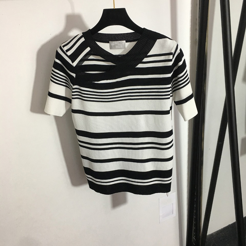 European stylist london luxury fashion women' SEXY clothing fragrant wind nail drill decoration T-shirt striped sweater short-sleeved, Black
European stylist london luxury fashion women' SEXY clothing fragrant wind nail drill decoration T-shirt striped sweater short-sleeved, Black