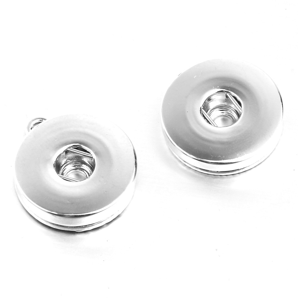 Fashion Metal 18MM Ginger Snap Button Base Pendant charms for DIY Snaps Buttons Necklace earrings Bracelet Jewelry accessorie