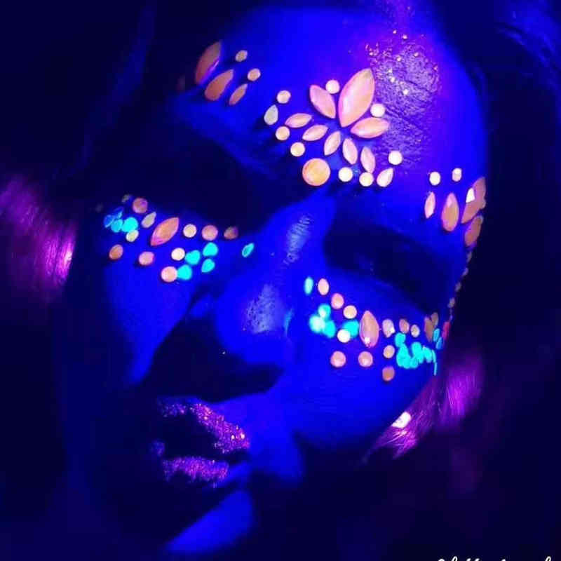 NXY Temporary Tattoo New Edm Face Sticker Diamond Halloween Ghost Luminous Crystal Eyebrow Sticke 0330