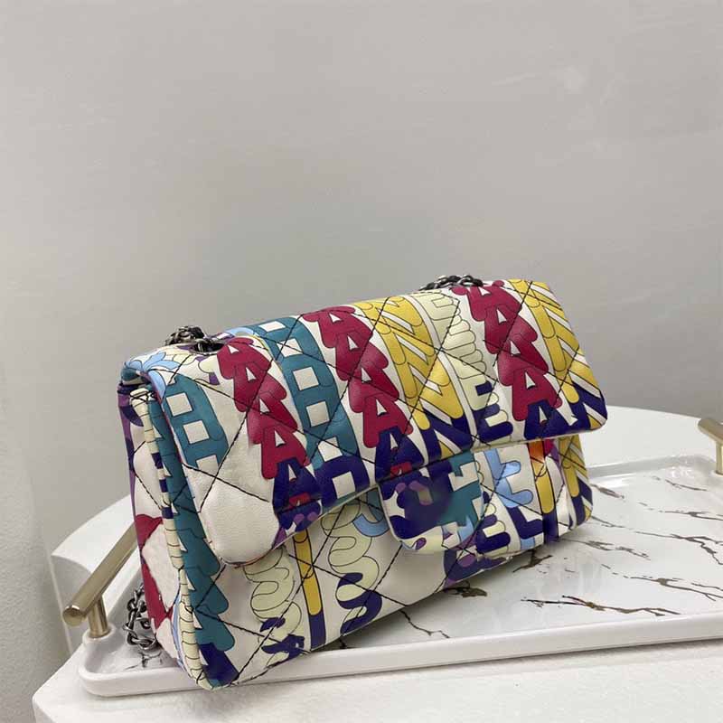 Women Jumbo Designer Bags MultiColor Letter Print Lambskin Shoulder Bag Silver-Tone Metal Chain Classic Handbag High Capacity Diamond Quilting Crossbody Bag 26CM Z, Multi-color
Women Jumbo Designer Bags MultiColor Letter Print Lambskin Shoulder Bag Silver-Tone Metal Chain Classic Handbag High Capacity Diamond Quilting Crossbody Bag 26CM Z, Multi-color