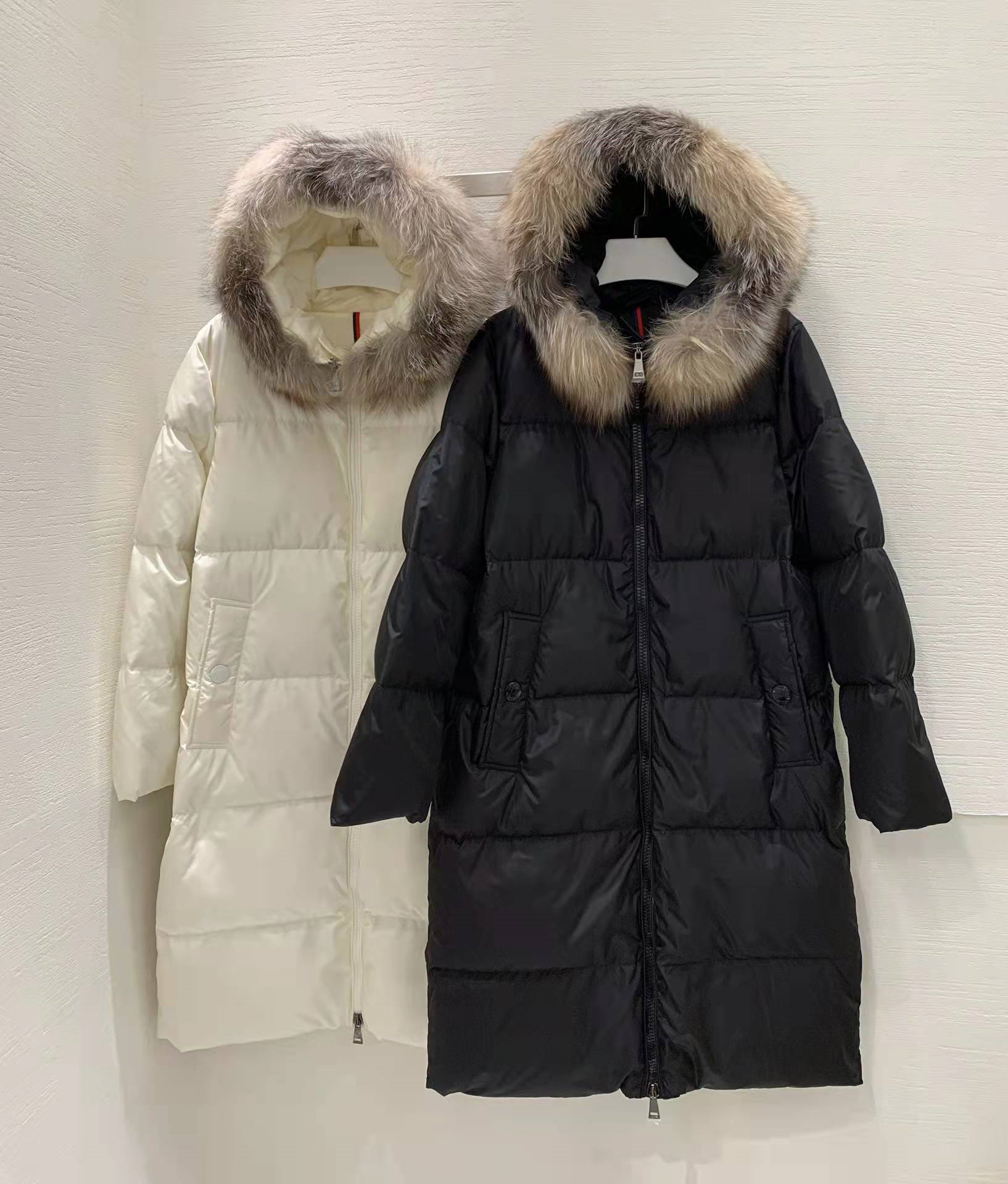 2022 Woman Classic Down Coats Top Quality Designer Jackets Winter Puffer Parka Women Casual Coat Unisex Outerwear Warm Feather Jacket Clothing
2022 Woman Classic Down Coats Top Quality Designer Jackets Winter Puffer Parka Women Casual Coat Unisex Outerwear Warm Feather Jacket Clothing