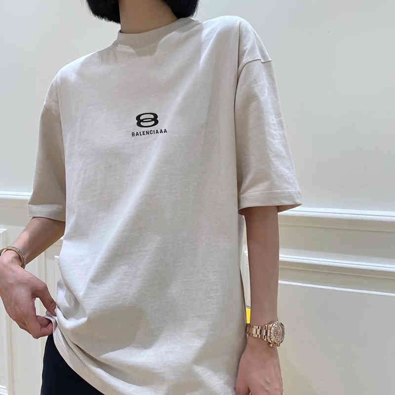 Balenciga Designer T-shirts 22ss New European Station Paris Double Circle Embroidery Round Neck Short Sleeve T-shirt Large Men's and Women's High-end Fashion Brand, Navy blue
Balenciga Designer T-shirts 22ss New European Station Paris Double Circle Embroidery Round Neck Short Sleeve T-shirt Large Men's and Women's High-end Fashion Brand, Navy blue