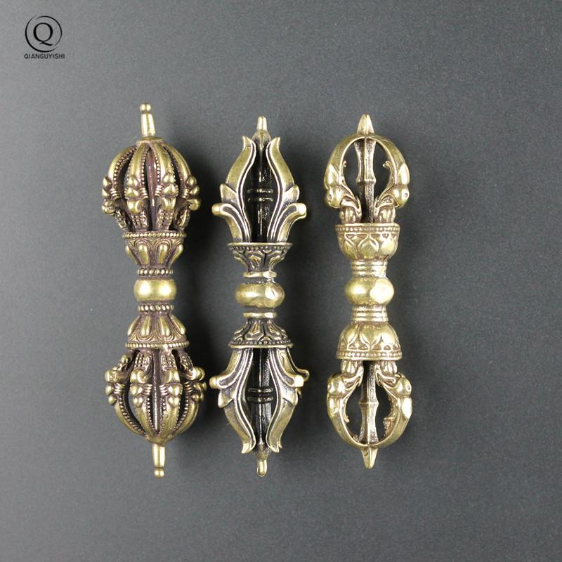 Keychains Copper Buddhism Dorje Cross Vajry Pestle Keychain Pendant Vintage Brass Metal Key Chains Bag Charm Rings Artwork Collection
Keychains Copper Buddhism Dorje Cross Vajry Pestle Keychain Pendant Vintage Brass Metal Key Chains Bag Charm Rings Artwork Collection