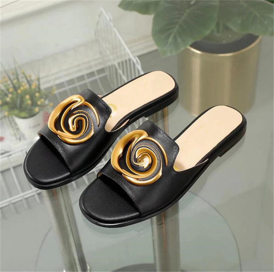 Fashion Women's classic sandals Ladies Top Quality Real Leather beach shoes female casual peep toe slippers Woman comfortable flip flops sandal G54311
Fashion Women's classic sandals Ladies Top Quality Real Leather beach shoes female casual peep toe slippers Woman comfortable flip flops sandal G54311