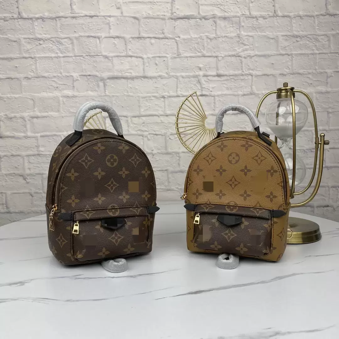 GGs Louiseity Viutonity LVs YSLs Quality Arrival PU Leather Bag Womens Backpacks Designer Backpacks Bags Fashion Casual Women Backpack PALM SPRINGS Style, Black flower
GGs Louiseity Viutonity LVs YSLs Quality Arrival PU Leather Bag Womens Backpacks Designer Backpacks Bags Fashion Casual Women Backpack PALM SPRINGS Style, Black flower
