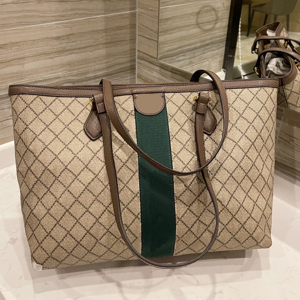 Designer Brand Shopping bags Totes Bags Luxury Fashion Shoulder Handbags Quality Women Chains Phone Bag Wallet Cross body Love Metallic large, Multi-color 38x27cm
Designer Brand Shopping bags Totes Bags Luxury Fashion Shoulder Handbags Quality Women Chains Phone Bag Wallet Cross body Love Metallic large, Multi-color 38x27cm