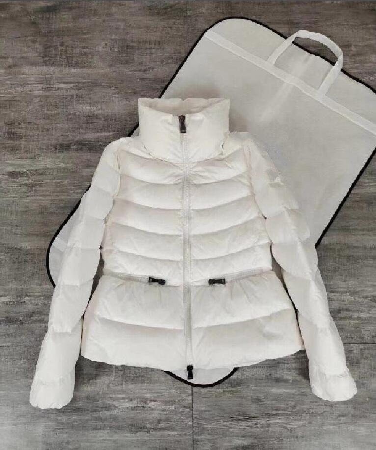 Womens Classic waist Down Coats invisible cap Jackets Winter Puffer Parka Europe Designer Coat Unisex Outerwear Warm Feather jacket clothing white Black
Womens Classic waist Down Coats invisible cap Jackets Winter Puffer Parka Europe Designer Coat Unisex Outerwear Warm Feather jacket clothing white Black