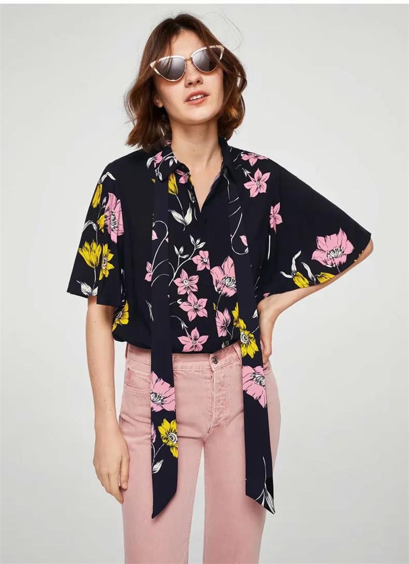 Women' Blouses & Shirts Summer Shirt For Women Chiffon Sun Protection Tops Female Flower Printing Blouse Mujer, Navy blue
Women' Blouses & Shirts Summer Shirt For Women Chiffon Sun Protection Tops Female Flower Printing Blouse Mujer, Navy blue