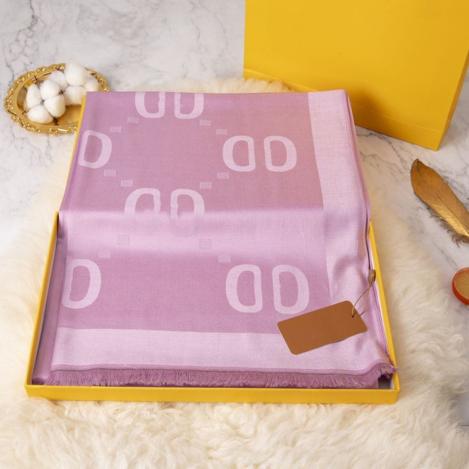 Luxurys Scarf Thermal shawl Thin scarf multicolor long shaw loffice use Designers Double-sided Thickened Versatile Headband Elegant scarfs for women nice pretty
Luxurys Scarf Thermal shawl Thin scarf multicolor long shaw loffice use Designers Double-sided Thickened Versatile Headband Elegant scarfs for women nice pretty