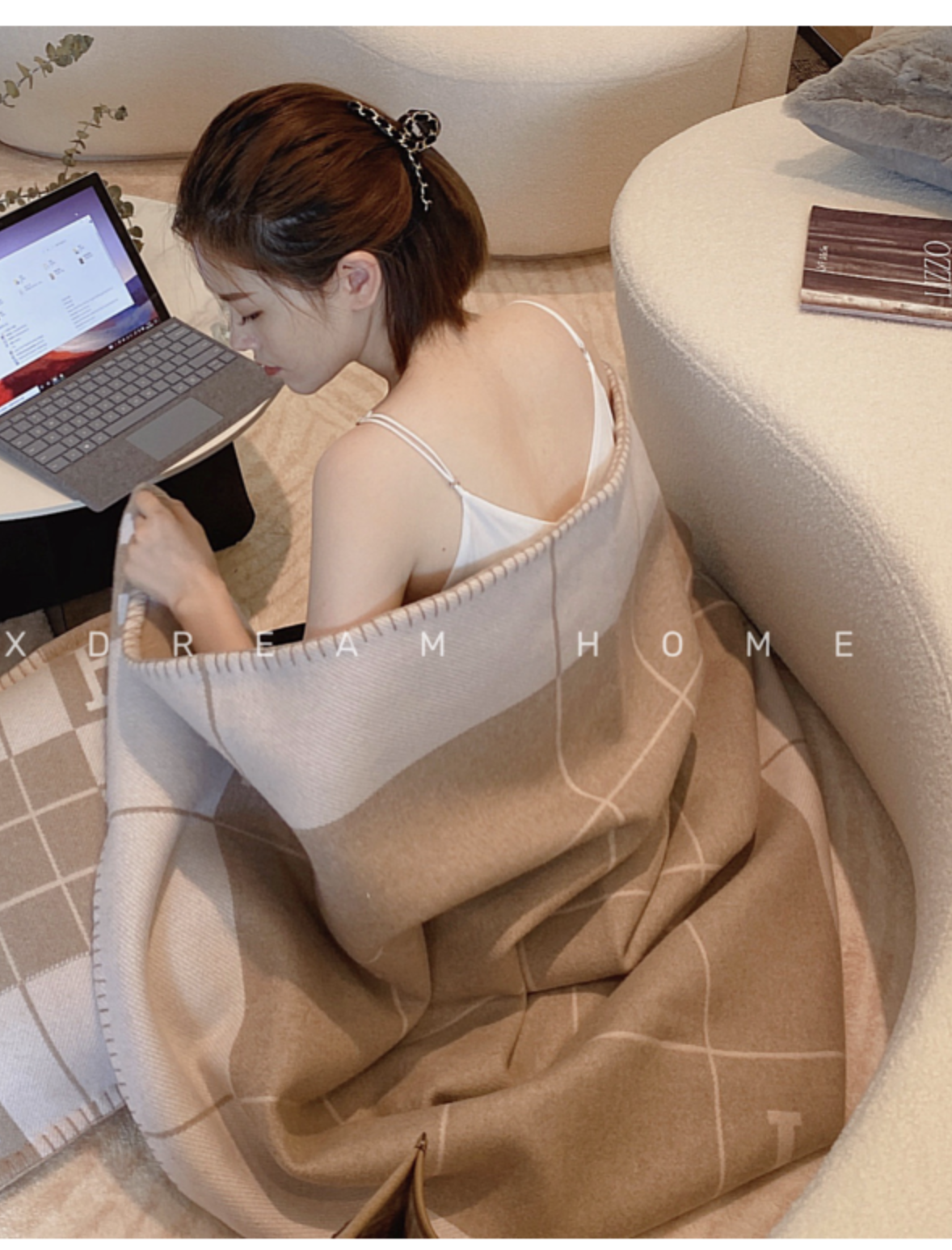 Thick Beige Blankets Black Red Gray Yellow Big Size 145*175cm H good quailty brand blanket Wool
Thick Beige Blankets Black Red Gray Yellow Big Size 145*175cm H good quailty brand blanket Wool