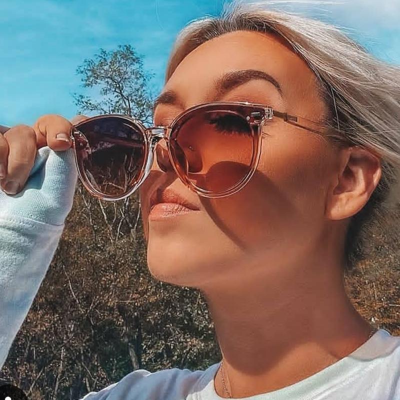 Sunglasses Women Men Fashion Round Famale Brand Design Sun Glasses Male Eyewear UV400
Sunglasses Women Men Fashion Round Famale Brand Design Sun Glasses Male Eyewear UV400