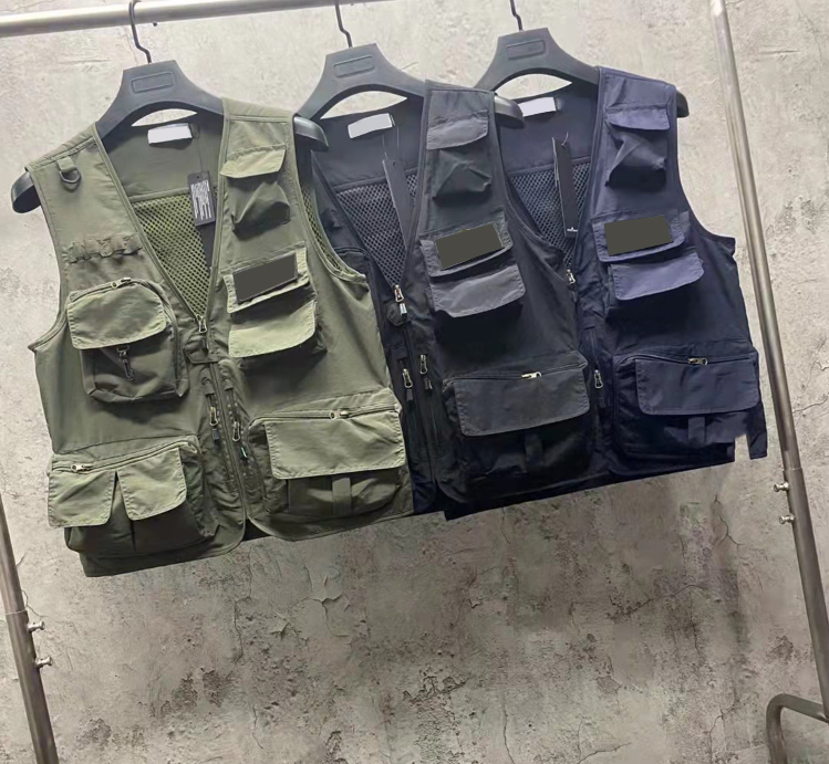 Mens Vests Jacket Man Coats Designer Jackets Bomber Windbreaker Men Sleeveless Shirts Spring Autumn Tops Coat With Budge Letters Clothing Size -5XL, Black
Mens Vests Jacket Man Coats Designer Jackets Bomber Windbreaker Men Sleeveless Shirts Spring Autumn Tops Coat With Budge Letters Clothing Size -5XL, Black