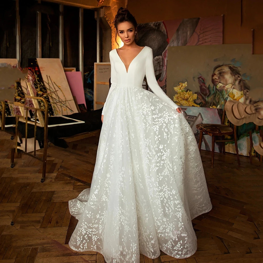 Princess A-e Wedding Dresses Bridal Gowns for Girls Lace Tulle Long Sleeve Satin Strapless Backless Appliques Sequins Court Train robe custom made